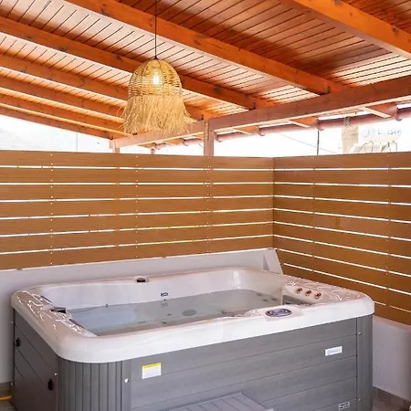 Villa Venetia With Jacuzzi *